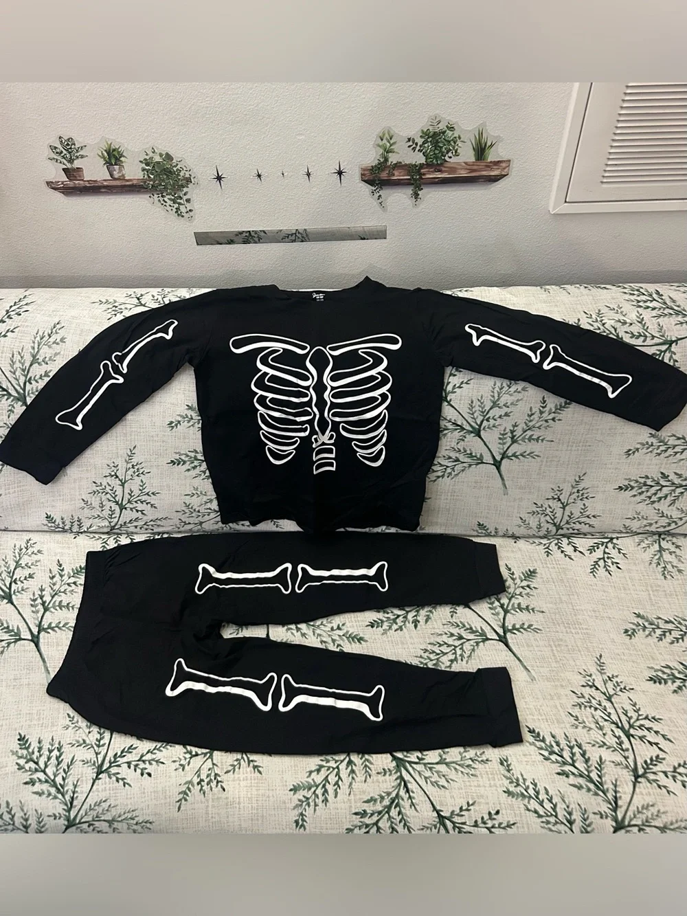 DDSOL Boys Skeleton Pajamas Glow in Dark Cotton Halloween Sleepwear Size 11-12